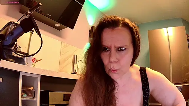 Snapshot of Endrocleia chatting on February 2025 09:48:01 PM Endrocleia online show from February 2025 09:48:01 PM