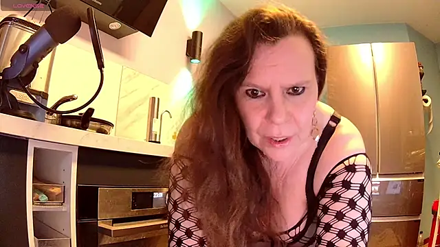 Snapshot of Endrocleia chatting on February 2025 10:03:02 PM Endrocleia online show from February 2025 10:03:02 PM