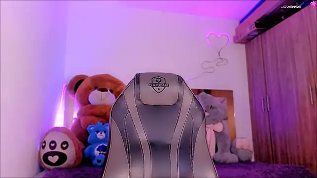 Snapshot of Lucidollts_ chatting on February 2025 06:25:02 AM Lucidollts online show from February 2025 06:25:02 AM