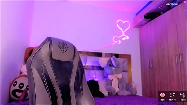 Snapshot of Lucidollts_ chatting on February 2025 08:55:01 AM Lucidollts online show from February 2025 08:55:01 AM