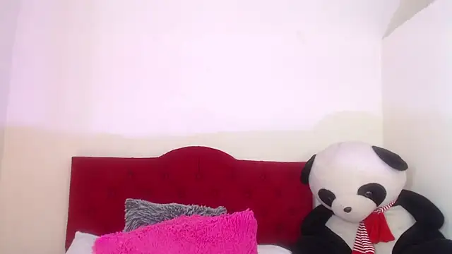 Luluu 08 online show from February 2025 05:29:01 PM