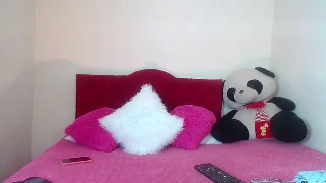 Luluu 08 online show from March 2025 01:18:02 PM