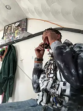 Snapshot of rayyymack chatting on December 2024 05:40:01 PM rayyymack online show from December 2024 05:40:01 PM