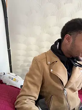 Snapshot of rayyymack chatting on December 2025 02:04:01 PM rayyymack online show from December 2025 02:04:01 PM