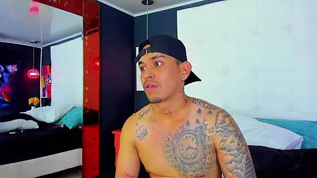 Damian09  online show from December 2024 10:12:02 AM