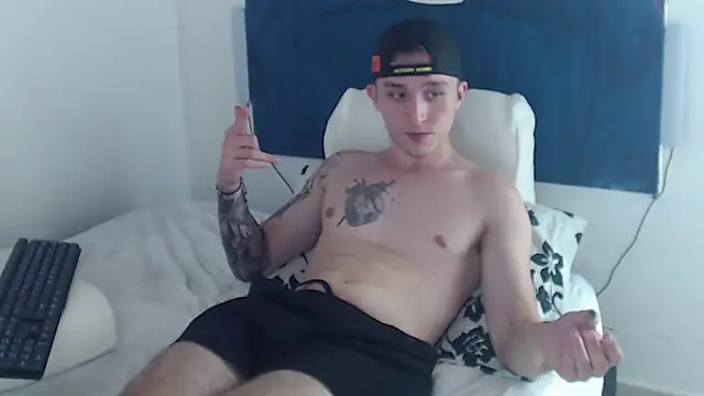 Dylanwhite23  online show from January 2025 04:33:01 AM