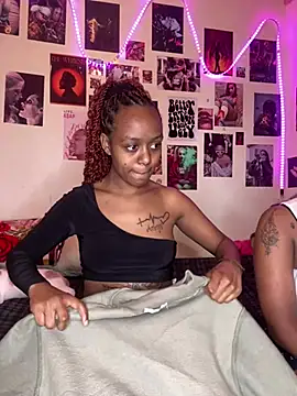 Snapshot of naughtybitches5 chatting on December 2024 05:18:01 AM naughtybitches5 online show from December 2024 05:18:01 AM