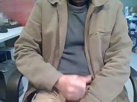 Raimundo1971 online show from May 2026 03:20:02 PM
