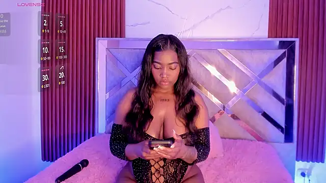 Kendy Wilkinson online show from November 2025 10:20:01 PM