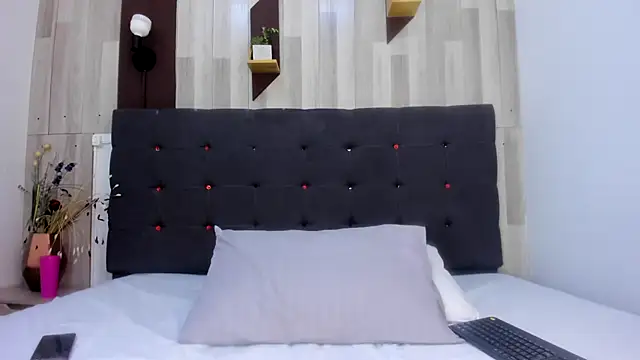 Snapshot of Anastasiapriest chatting on March 2025 12:56:01 PM Anastasiapriest online show from March 2025 12:56:01 PM