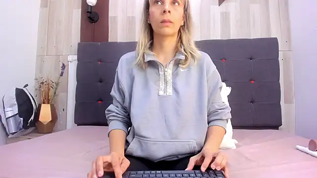 Anastasiapriest online show from April 2026 11:48:01 AM