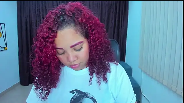 AngelaCoffee online show from October 2025 10:18:02 PM