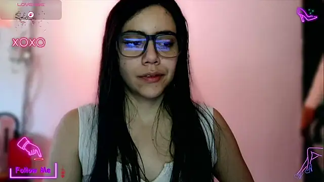 LauGrayJ online show from November 2025 05:25:01 PM