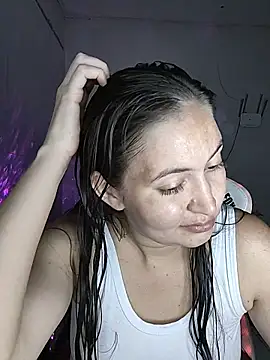 dani123unica online show from November 2025 03:45:01 PM