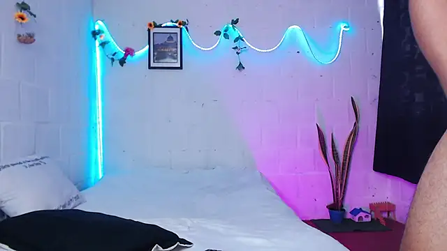 Snapshot of Khefthany chatting on February 2025 09:59:01 PM Khefthany online show from February 2025 09:59:01 PM