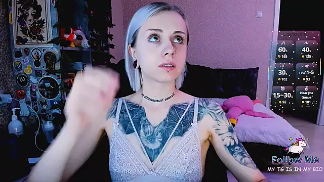 NaniMoore online show from December 2025 09:08:01 PM