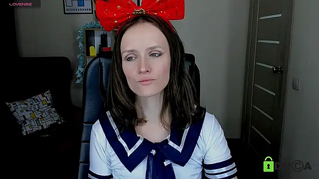 FrancescaCollins online show from December 2025 12:32:01 PM