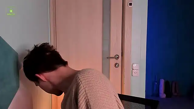 Snapshot of MarkGWalker chatting on December 2024 04:39:01 AM MarkGWalker online show from December 2024 04:39:01 AM