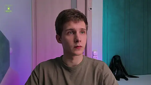 Snapshot of MarkGWalker chatting on December 2024 03:49:02 PM MarkGWalker online show from December 2024 03:49:02 PM