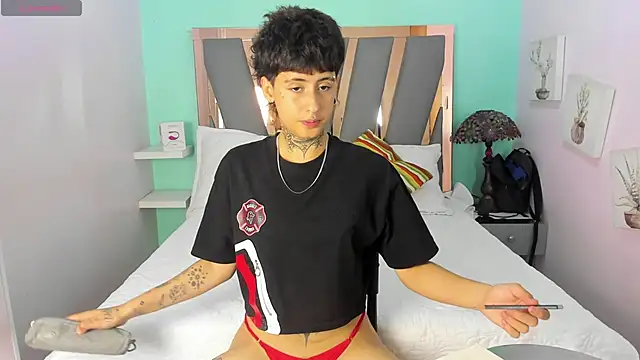 Snapshot of Ethan_lennox chatting on November 2025 09:06:02 PM Ethan lennox online show from November 2025 09:06:02 PM