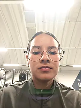 Snapshot of _vaness chatting on February 2025 04:36:02 AM vaness online show from February 2025 04:36:02 AM