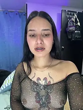 Snapshot of _vaness chatting on October 2025 05:17:02 AM vaness online show from October 2025 05:17:02 AM