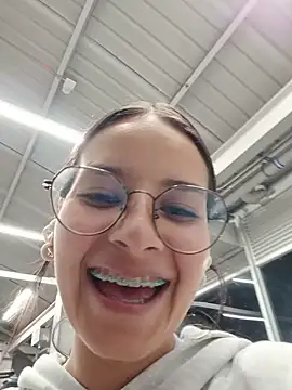  vaness online show from May 2026 05:48:02 AM