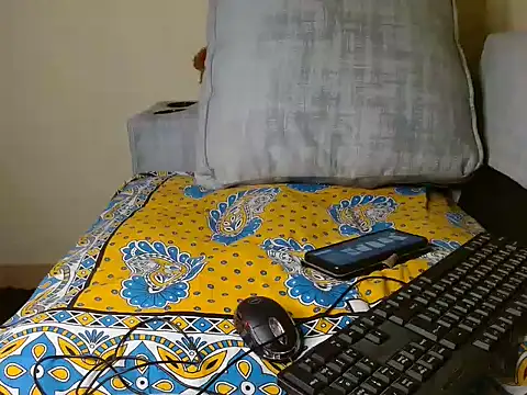 Snapshot of lavishh_linds chatting on March 2025 09:01:02 AM lavishh linds online show from March 2025 09:01:02 AM