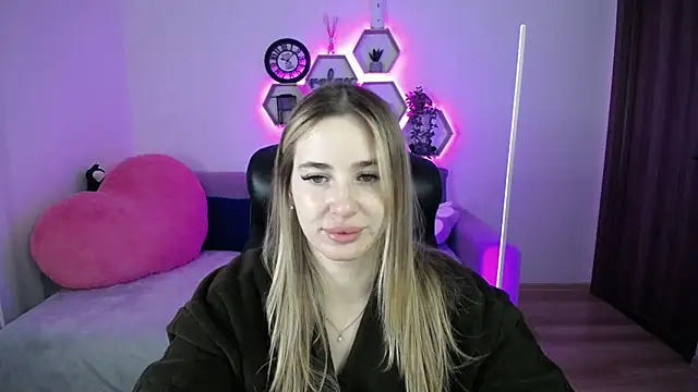 SabrinViolet online show from February 2026 09:02:01 AM