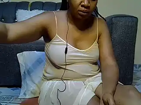 Snapshot of Sexy_Kezzy chatting on February 2026 07:10:02 AM Sexy Kezzy online show from February 2026 07:10:02 AM