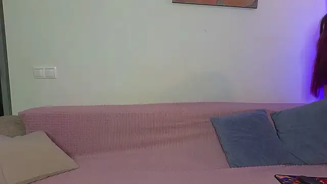 MaxMia online show from February 2026 06:53:01 AM