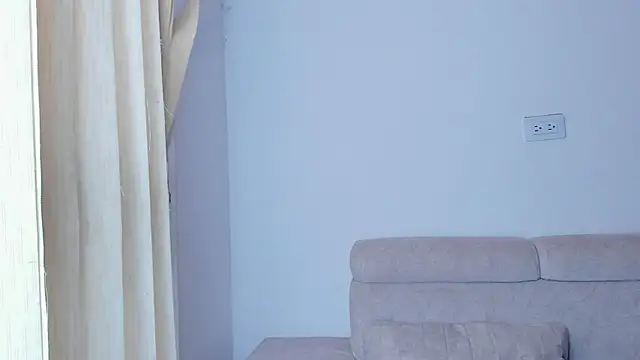 Snapshot of laurent_nova chatting on January 2025 08:35:01 PM laurent nova online show from January 2025 08:35:01 PM