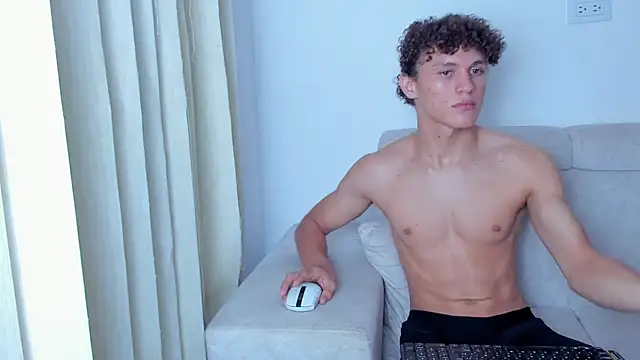 Snapshot of laurent_nova chatting on January 2025 11:36:02 PM laurent nova online show from January 2025 11:36:02 PM