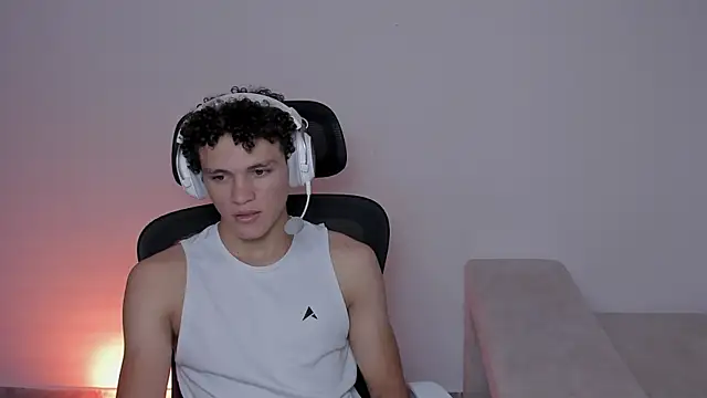 Snapshot of laurent_nova chatting on September 2025 06:18:02 PM laurent nova online show from September 2025 06:18:02 PM