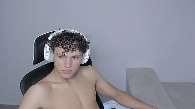 Snapshot of laurent_nova chatting on September 2025 07:14:02 PM laurent nova online show from September 2025 07:14:02 PM