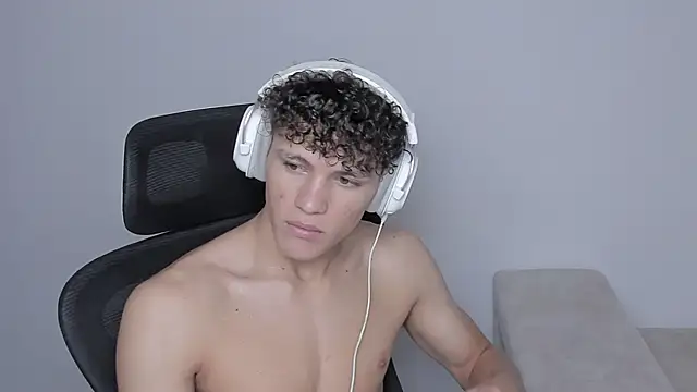 Snapshot of laurent_nova chatting on September 2025 07:49:02 PM laurent nova online show from September 2025 07:49:02 PM