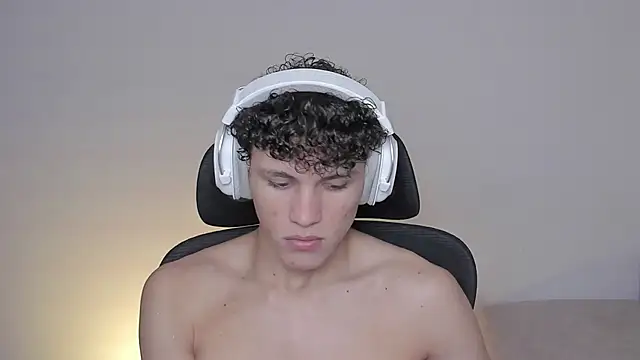 Snapshot of laurent_nova chatting on October 2025 06:32:02 AM laurent nova online show from October 2025 06:32:02 AM