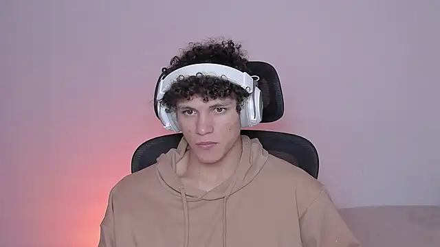 Snapshot of laurent_nova chatting on October 2025 05:05:01 AM laurent nova online show from October 2025 05:05:01 AM