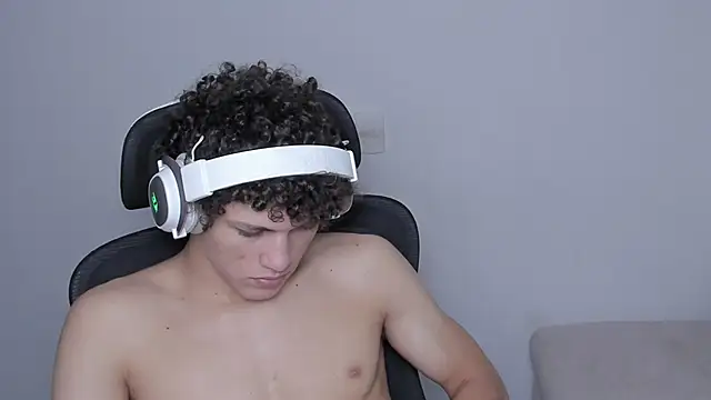 Snapshot of laurent_nova chatting on October 2025 07:07:02 AM laurent nova online show from October 2025 07:07:02 AM