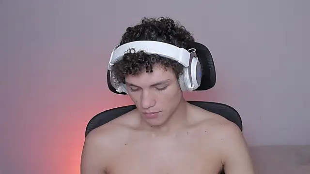 Snapshot of laurent_nova chatting on October 2025 07:08:01 AM laurent nova online show from October 2025 07:08:01 AM