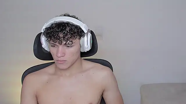 Snapshot of laurent_nova chatting on October 2025 08:04:02 AM laurent nova online show from October 2025 08:04:02 AM