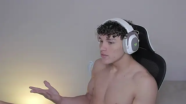 Snapshot of laurent_nova chatting on October 2025 02:50:02 PM laurent nova online show from October 2025 02:50:02 PM