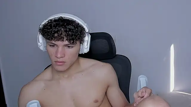 Snapshot of laurent_nova chatting on October 2025 06:14:02 PM laurent nova online show from October 2025 06:14:02 PM