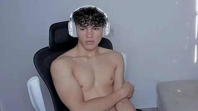 Snapshot of laurent_nova chatting on October 2025 07:16:01 PM laurent nova online show from October 2025 07:16:01 PM