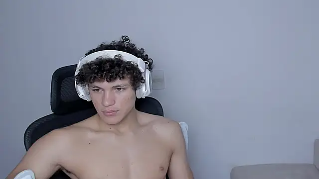 Snapshot of laurent_nova chatting on November 2025 07:17:01 AM laurent nova online show from November 2025 07:17:01 AM