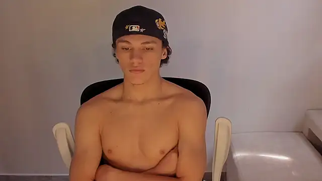 Snapshot of laurent_nova chatting on December 2025 06:04:02 PM laurent nova online show from December 2025 06:04:02 PM