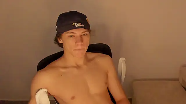 Snapshot of laurent_nova chatting on December 2025 04:41:01 AM laurent nova online show from December 2025 04:41:01 AM