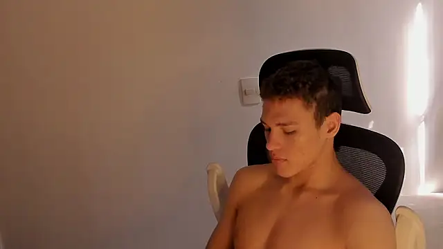 Snapshot of laurent_nova chatting on February 2026 07:10:01 PM laurent nova online show from February 2026 07:10:01 PM