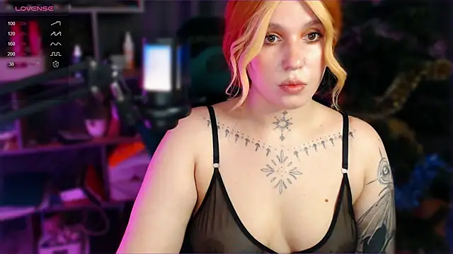 The Full Red Moon online show from December 2024 03:05:02 PM