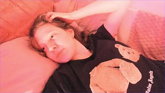 Viktoria Oliverr online show from September 2025 04:58:01 AM